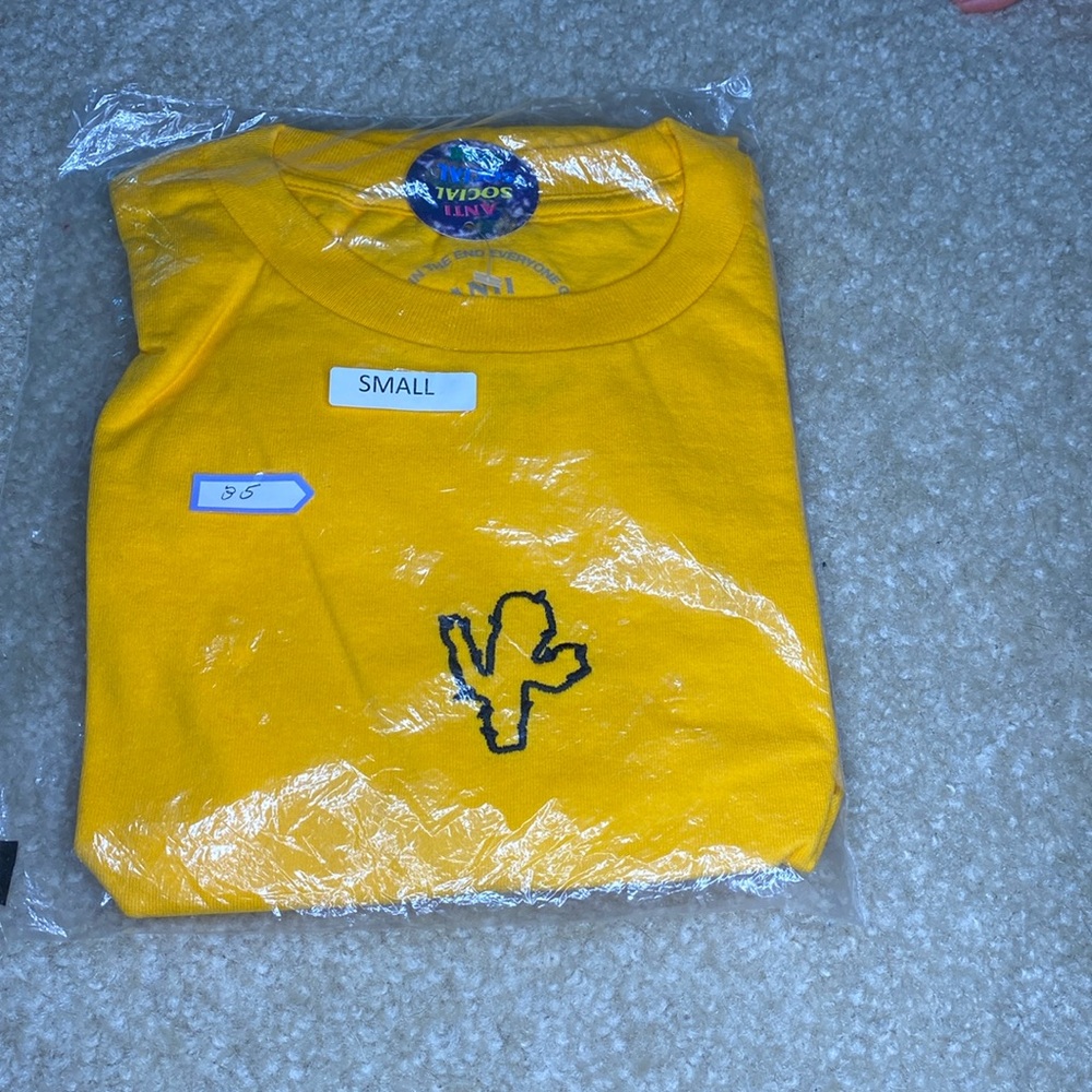 Anti Social Tee size Small color Yellow .